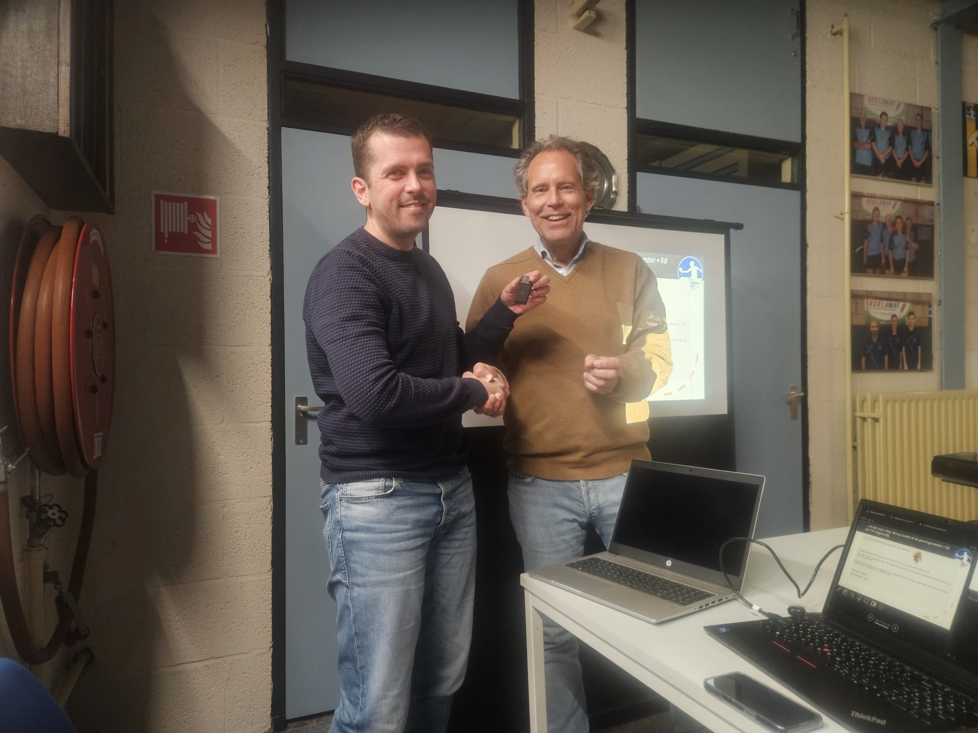 Geslaagde ALV dat vooral in het teken stond van het afscheid van pennningmeester en speler Remco van Domburg